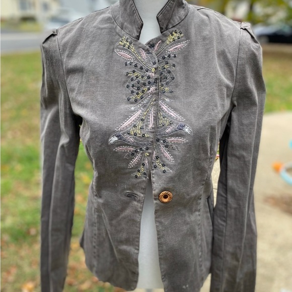 LaRok Gray Embroidered Women's Blazer - Picture 1 of 11